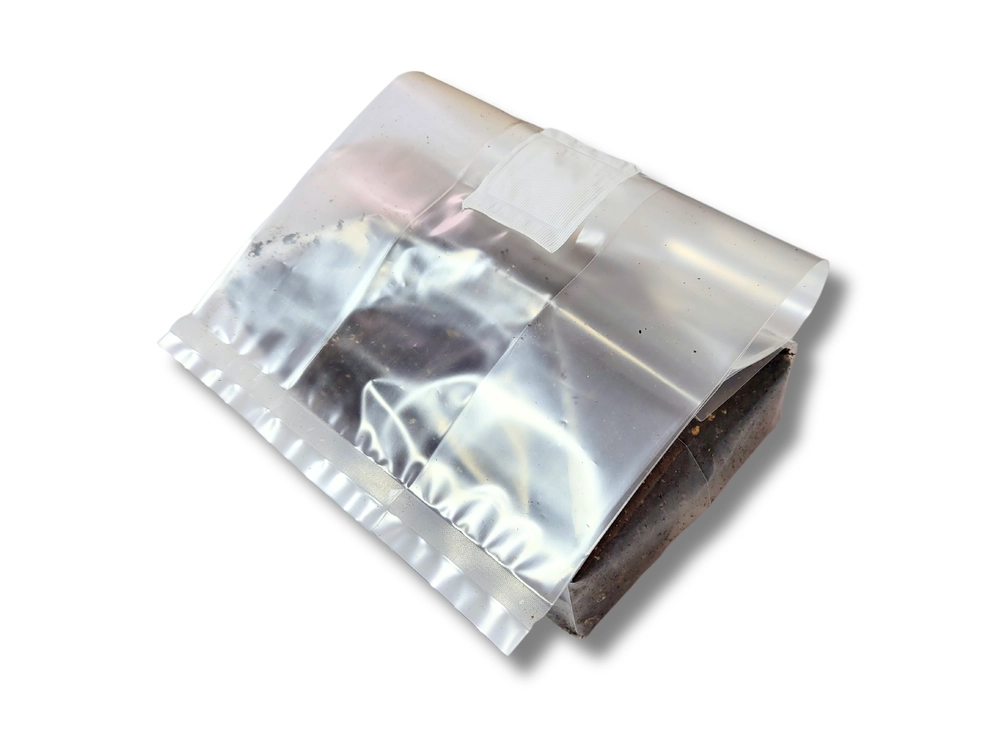 Mushroom casing layer substrate bag with 0.2 micron filter patch